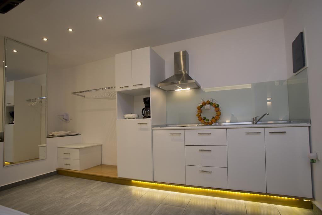 Kapahi Seaview Hotel Apartments 포토스 외부 사진